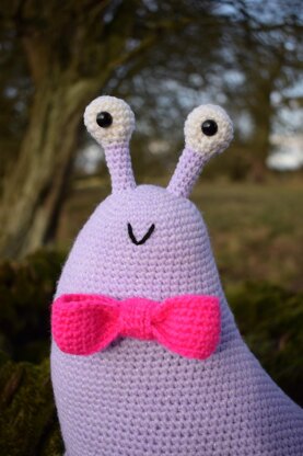 Heinrich Slug (crochet pattern)