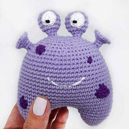 Amigurumi alien plush