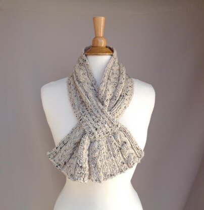 Pebble Road Keyhole Scarf