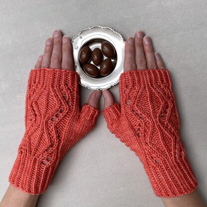 Pink Picnic Mitts