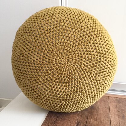 Cozy pouf pattern