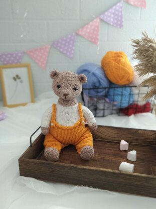 Spring teddy bear knitting pattern