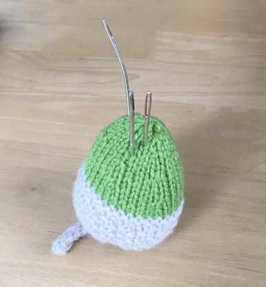 Acorn pincushion