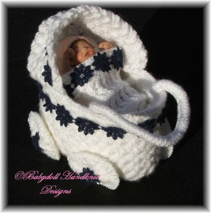 Doll's Moses basket & cribs to fit dolls from 4 to 22 inches