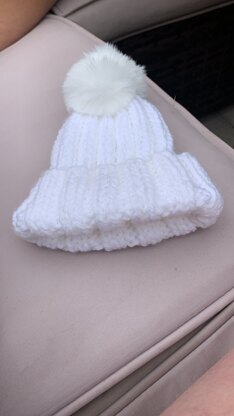 white baby hat 