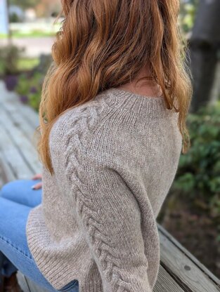 Scandent Sweater