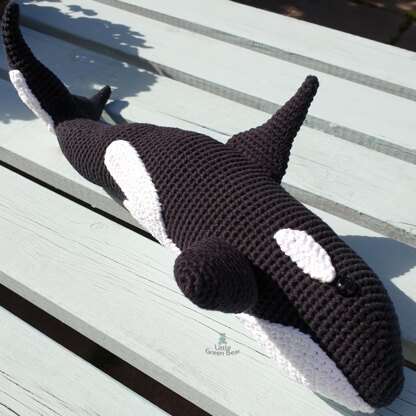 Olwyn the Orca - UK Terminology - Amigurumi