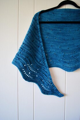 Where the Waves Meet Shawl