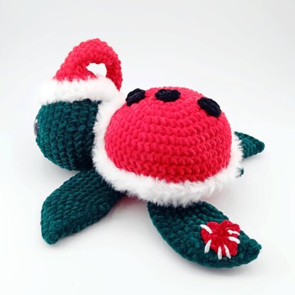 Amigurumi turtle Christmas
