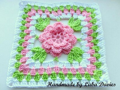 Flower in granny square