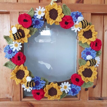 Summer flower wreath