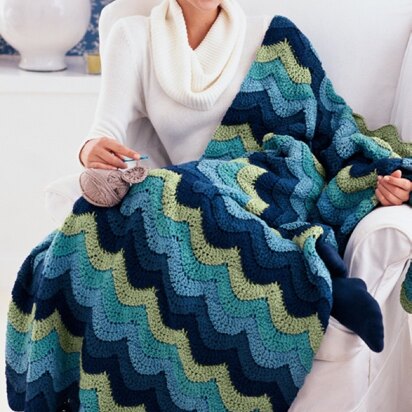 Ocean Waves Throw in Red Heart Super Saver Economy Solids - CTFeb08-66