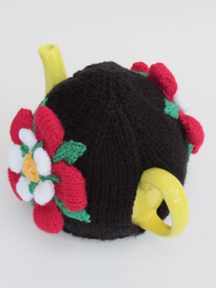 Tudor Rose Tea Cosy Knitting Pattern