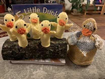 5 little ducks and mother duck