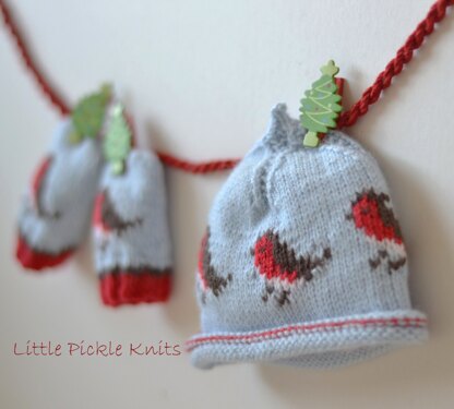 Christmas Robins baby beanie and mittens
