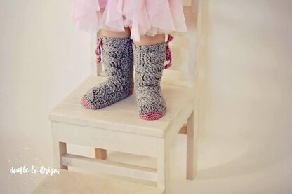 Big Bold Cabled Slipper Socks & Footies (Kids)