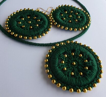 Crochet Earrings Necklace Jewellery Set Fortunes Wheel
