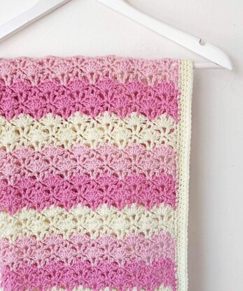 Lace Fan Stitch Baby Blanket