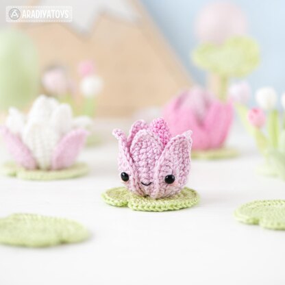 Amigurumi Flower Crochet Pattern Water Lily Lotus Flower Amigurumi Pattern Tutorial PDF File Keychain Beginner Friendly Handmade DIY Digital by AradiyaToys (Olka Novytska)