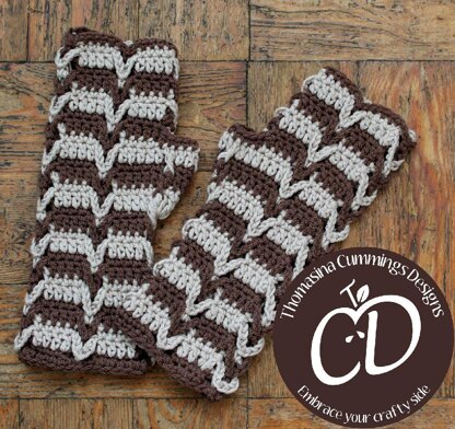 Striped Ladies Fingerless Mitts