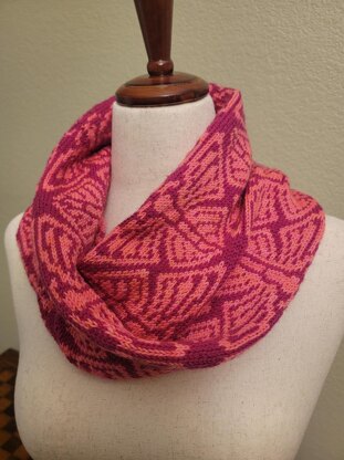 Monarca Cowl