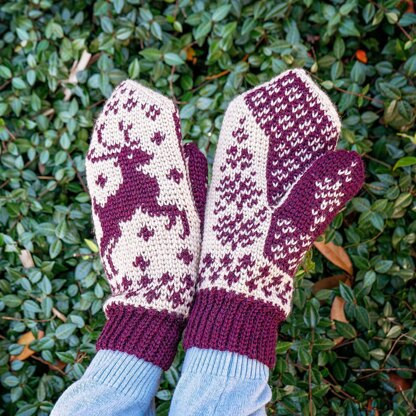 Fair Isle Deer Mittens