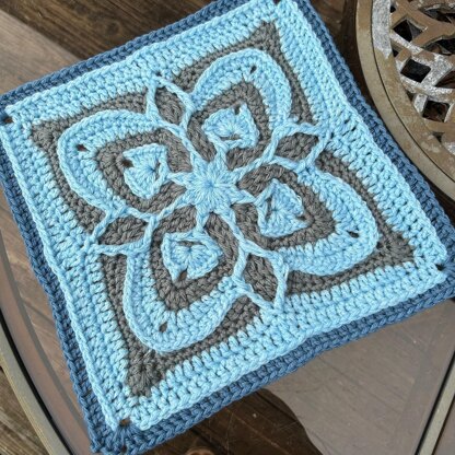 Hibiscus Afghan Square
