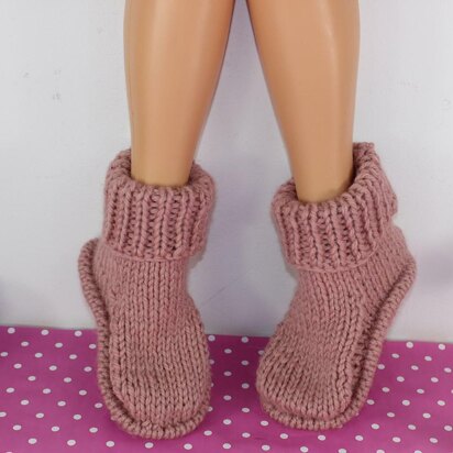 Simple Super Chunky Slipper Boots