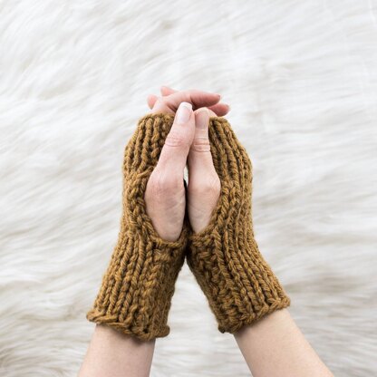 Fingerless Gloves : Beginner