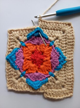 Hope Springs Granny Square 12"