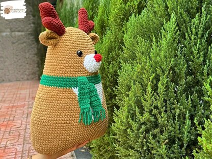 Christmas Pillow Reindeer