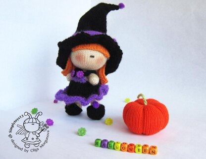 Pebble doll Young Witch and Pumpkin