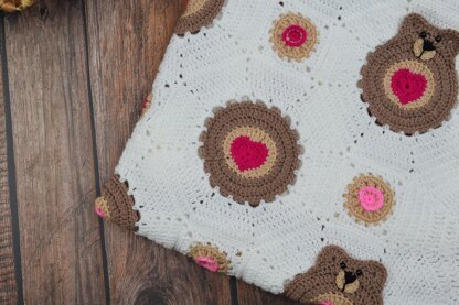 Be my Valentine bear crochet blanket