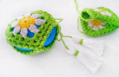 Daisy Decor For Easter Eggs