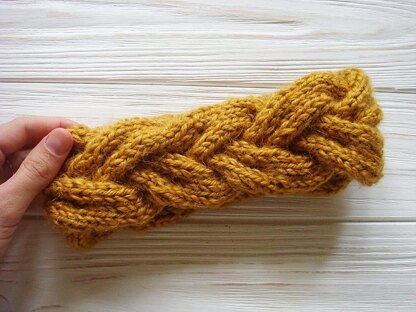 Bulky Braided Knit Headband