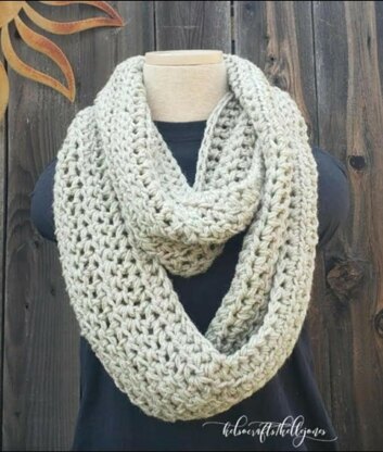 Thea Cozy Infinity Scarf