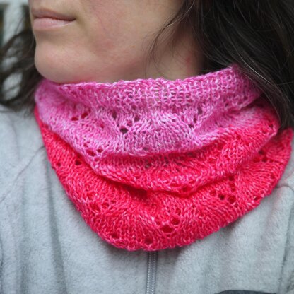 Daphne Cowl