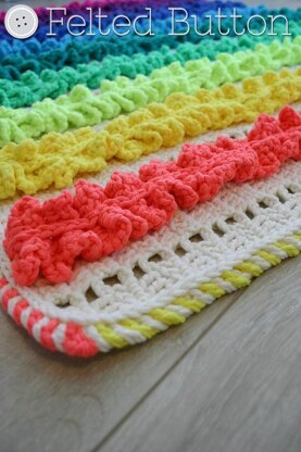 Ruffled Ribbons Blanket & Mat