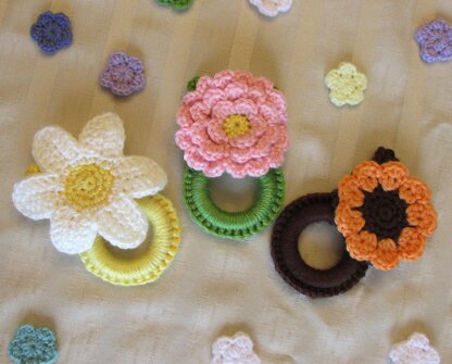 Flower Ring Towel Holder Trio