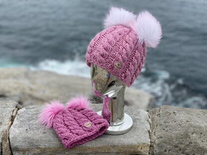SarahMo Cable Hat