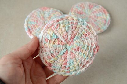 Tunisian crochet face scrubby