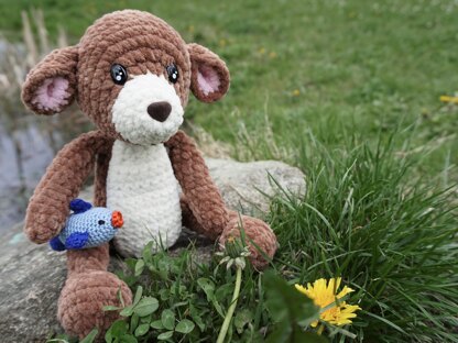 Crochet Pattern Otter Otti and his Fish!