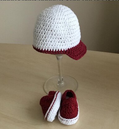 Sporty Baby Bootie & Hat Set N 234