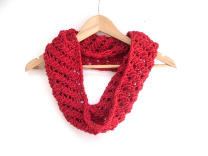 Valentine Cowl