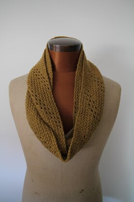 Positivity Spiral Cowl