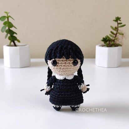 Wednesday Amigurumi