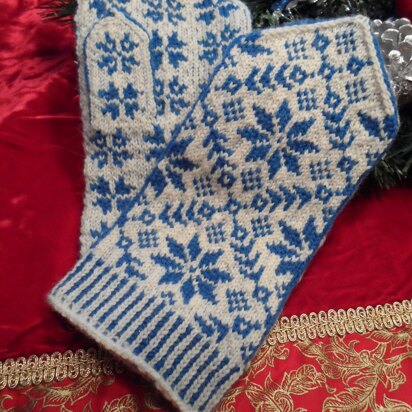 Norwegian Snowflake Mittens