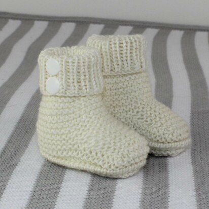 Baby 4Ply 2 Popper Booties