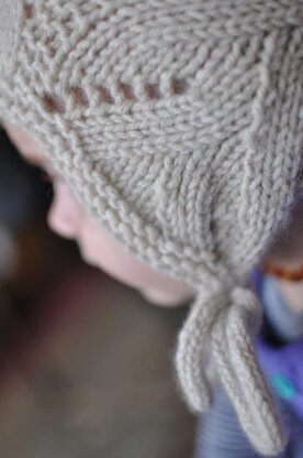 Knitting School Dropout Crooked Little Baby Bonnet PDF