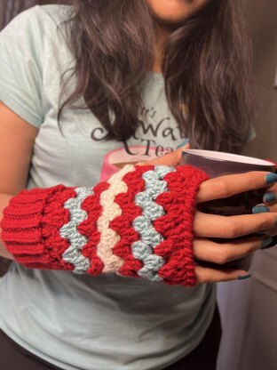 Jolly Holly Fingerless Warmers